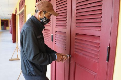 Học sinh Quảng Trị, Bắc Giang dừng đến trường