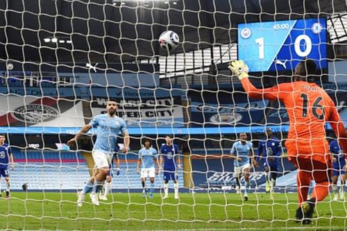 Chelsea đả bại Man City, Liverpool vẫn còn hy vọng