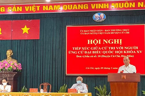 Chủ tịch nước Nguyễn Xuân Phúc dự Hội nghị tiếp xúc cử tri tại huyện Củ Chi, TP Hồ Chí Minh