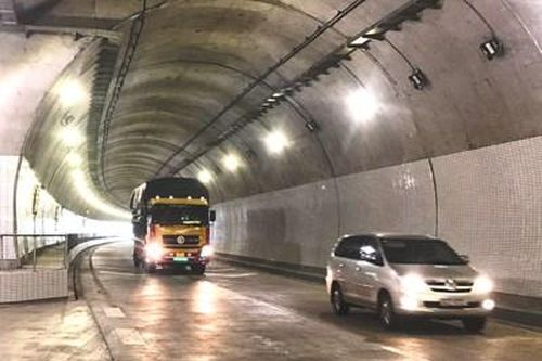 Giải tỏa nỗi lo ùn tắc phương tiện qua hầm Hải Vân