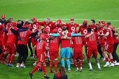 Bayern bảo vệ thành công ngôi vô địch Bundesliga