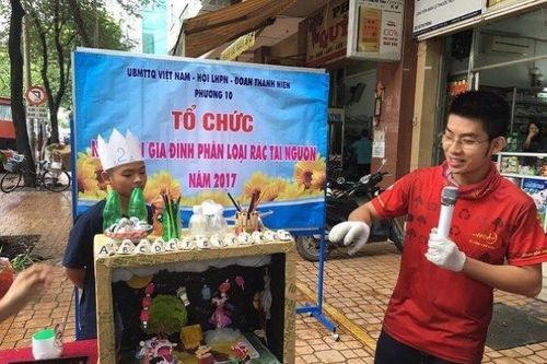 Cử nhân 9X khởi nghiệp từ…. ve chai