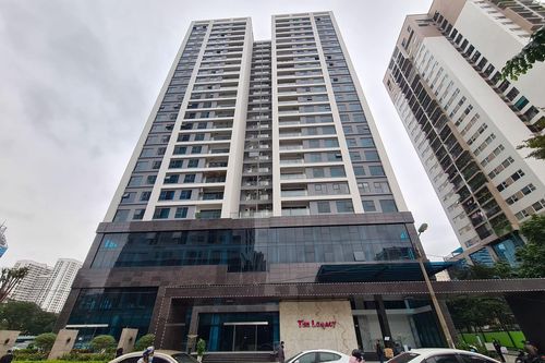 Hà Nội: Cách ly y tế tòa nhà có ca dương tính SARS-CoV-2