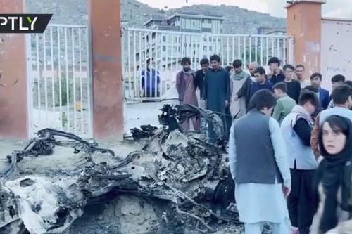 Đánh bom trường học ở Afghanistan, hơn 200 người thương vong