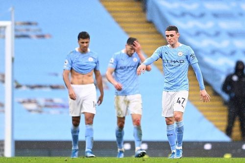Thua ngược Chelsea, Man City chưa thể sớm đăng quang Ngoại hạng Anh