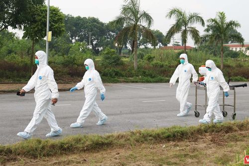 4 học sinh lớp 12 ở Hà Nội dương tính với virus SARS-CoV-2