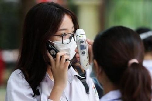 Hà Nội: 4 học sinh lớp 12 dương tính với SARS-CoV-2