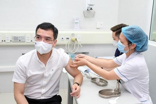 Bộ Y tế: Trên 832.000 người Việt Nam đã tiêm vắc xin phòng COVID-19
