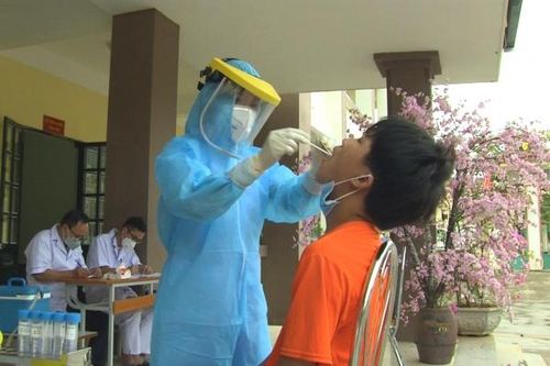 Phòng COVID-19: Người dân nên đến tuyến chăm sóc sức khỏe ban đầu khám, chữa bệnh
