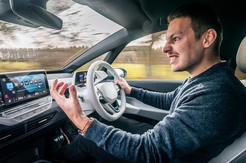 Volkswagen sẽ cho thuê tính năng tự lái