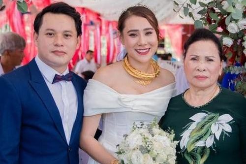 Hồ Bích Trâm hoãn cưới ở TP.HCM