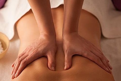 Vĩnh Long tạm dừng hoạt động karaoke, quán bar và massage