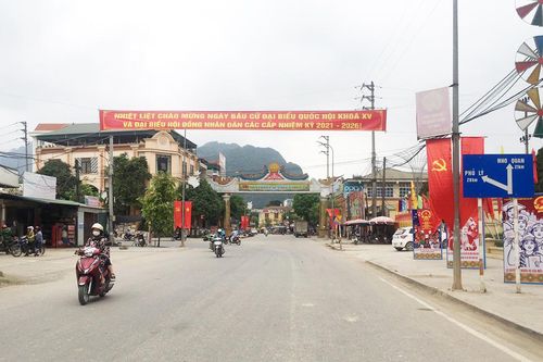 Từ 0 giờ ngày 10/5, giãn cách xã hội toàn thành phố Hòa Bình
