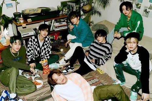 NCT Dream nghẹn ngào với doanh số album 'Hot Sauce'