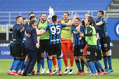 Inter Milan: Thắt lưng buộc bụng sau Scudetto