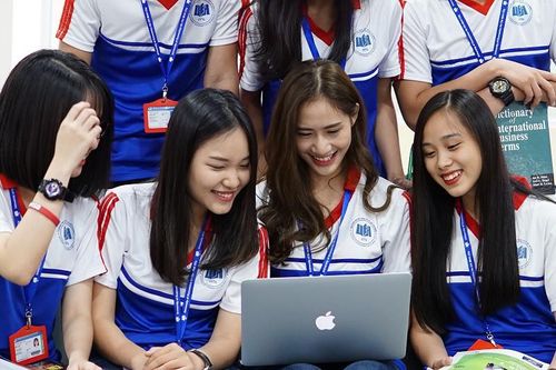 Khơi dậy tinh thần khát vọng cống hiến, niềm tự hào dân tộc trong thế hệ trẻ