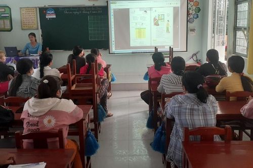 Tiền Giang công bố kết quả chọn SGK lớp 2, lớp 6