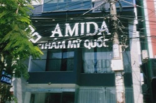 Nữ kế toán thẩm mỹ viện AMIDA dương tính Covid-19 đã dự 2 đám cưới tại Quảng Nam