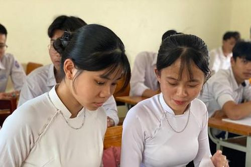 Băn khoăn về việc làm bài kiểm tra trực tuyến