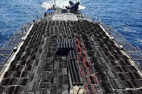Hải quân Mỹ bắt giữ số lượng lớn vũ khí do Nga, Trung Quốc chế tạo