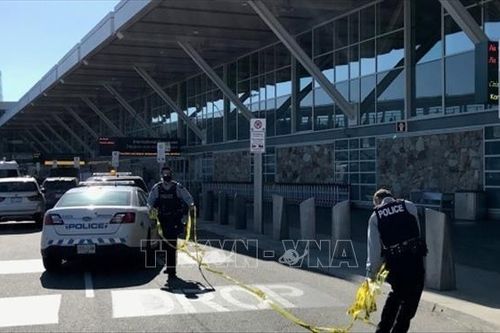 Nổ súng tại sân bay quốc tế ở Vancouver