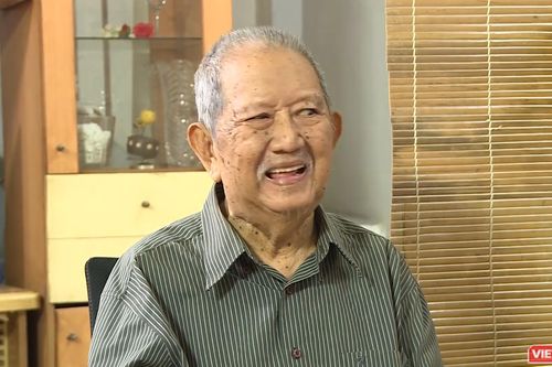 Nghệ sĩ Mạc Can: 'Cầu ơn trên cho sống lâu để viết sách'