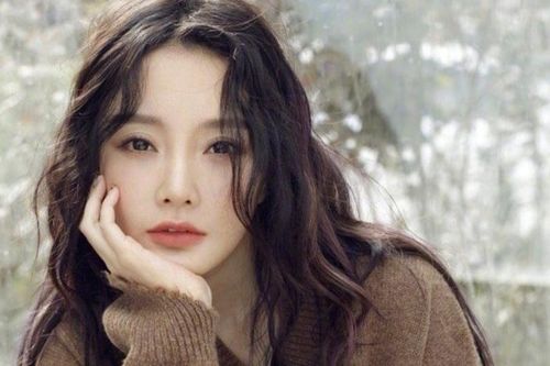 Lý Tiểu Lộ 'bắt chước' Dương Mịch: Hẹn hò, dẫn trai trẻ về nhà riêng qua đêm lộ liễu