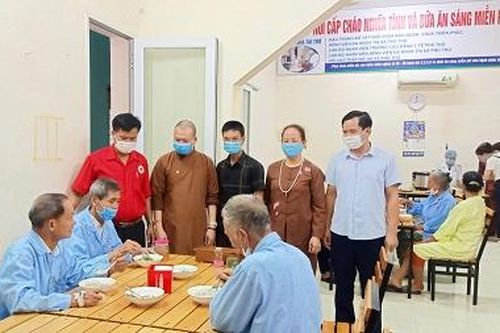 'Cầu nối' của những tấm lòng nhân ái