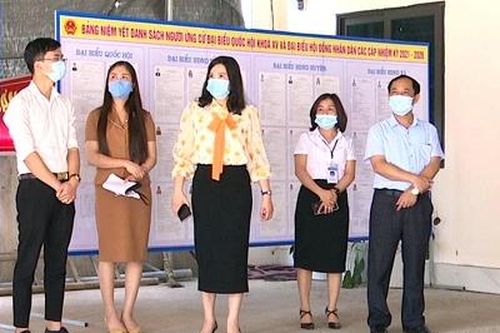 Thanh Ba: Kiểm tra công tác chuẩn bị tại các điểm bầu cử