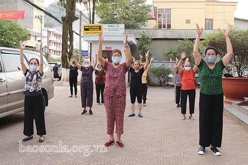Toàn xã hội chăm sóc và phát huy vai trò người cao tuổi