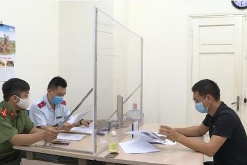 Đăng tin Hà Nội phong tỏa, chủ tài khoản facebook bị phạt 12,5 triệu đồng