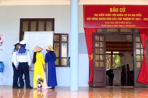Sẵn sàng cho ngày bầu cử nơi đảo xa
