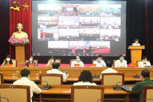 Người ứng cử đại biểu Quốc hội khóa XV tiếp xúc cử tri quận Long Biên
