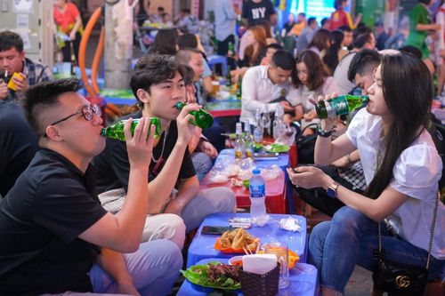 Hà Nội cấm quán bia hơi, chợ cóc