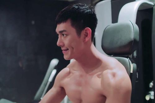 Song Luân có còn diễn đơ?