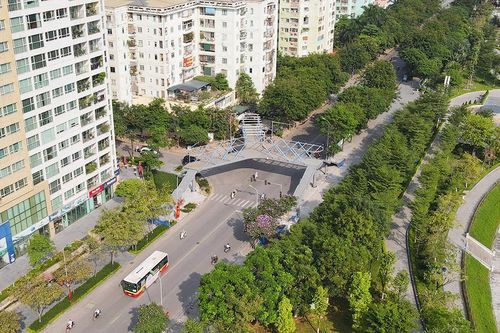 Sắp hoàn thành cầu vượt bộ hành chữ Y tại ngã ba đường Hoàng Minh Giám - Nguyễn Thị Thập