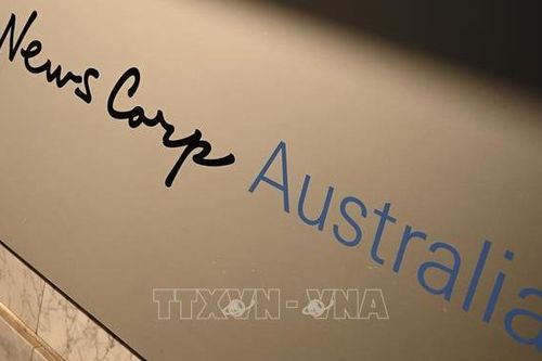 Australia: News Corp ký thỏa trả tiền sử dụng tin tức với Google và Facebook