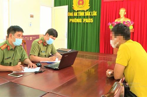 Triệu tập đối tượng tung tin sai sự thật dịch Covid-19 ở Đắk Lắk