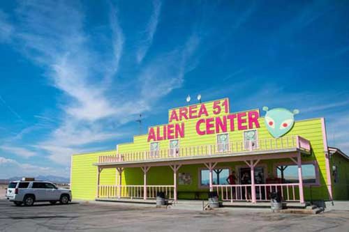 Những địa điểm trên Trái Đất được cho là từng xuất hiện các UFO