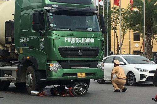 Xe bồn Phượng Hoàng va chạm xe mô tô, người đàn ông tử vong