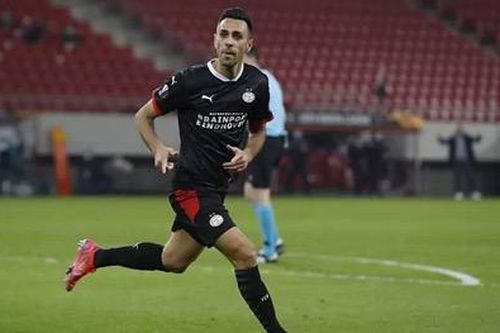 Cướp táo tợn trói, bịt miệng vợ và 4 con của tiền đạo PSV