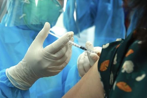 Từ ca tử vong sau tiêm vắc-xin Covid-19: Sốc phản vệ quá mẫn với non steroid rất hiếm gặp