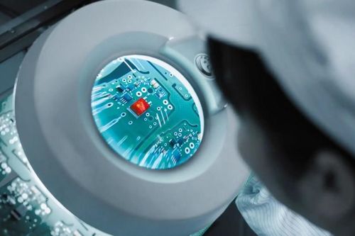 Cạnh tranh công nghệ Mỹ-Trung Quốc: Sự trỗi dậy của doanh nghiệp sản xuất chip Bắc Kinh và tham vọng tự cường bán dẫn