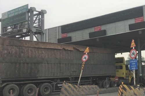 Cảnh báo mất an toàn giao thông tại trạm thu phí BOT cầu Đồng Nai