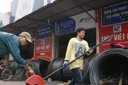 Doanh nghiệp 'bắt tay' đẩy giá vật liệu xây dựng?