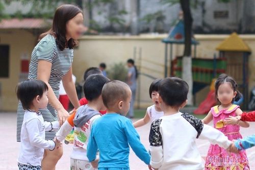 'Thất nghiệp' vì Covid, cô giáo trẻ vào gần 20 nhóm tìm việc làm