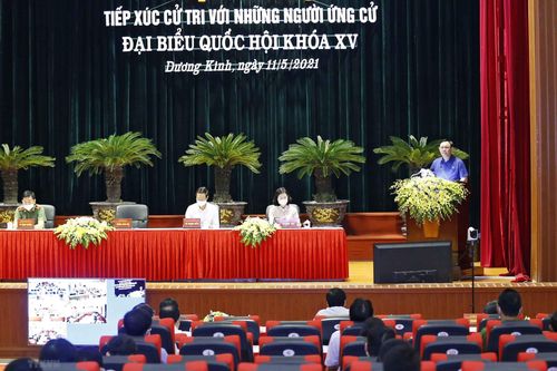 Chủ tịch Quốc hội vận động bầu cử tại quận Dương Kinh ở Hải Phòng