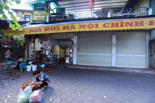 Hình ảnh Hà Nội ngày đầu thực hiện lệnh tạm đóng cửa quán bia