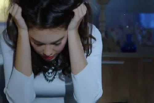 Thấy bố chồng đầu trần đạp xe giữa trưa nắng, tôi lén theo dõi thì bàng hoàng với ngôi nhà mà ông ấy dừng chân
