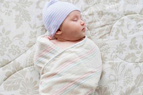 Sai lầm khi chăm sóc trẻ sơ sinh bạn phải biết